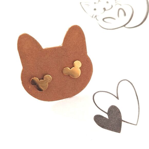 Bear Shape Earrings - Picture 9 of 9